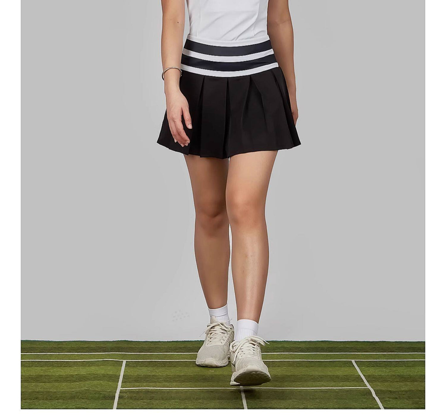 Black&White Skorts