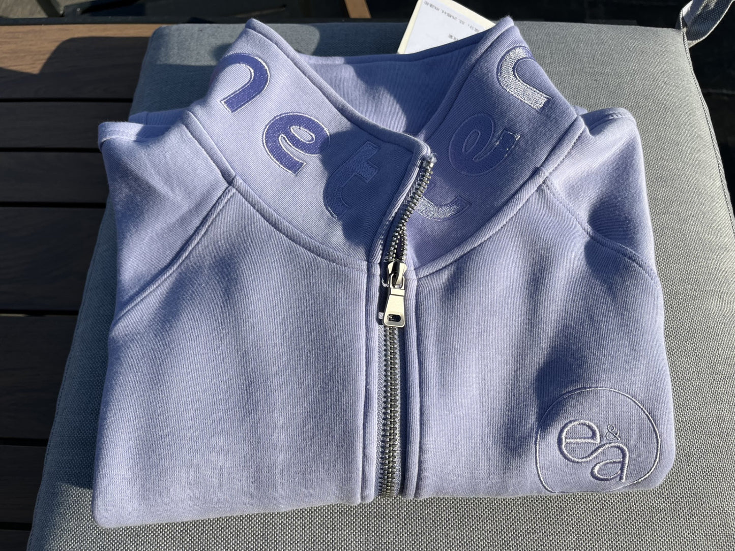 Short Cut Sweater with Zip